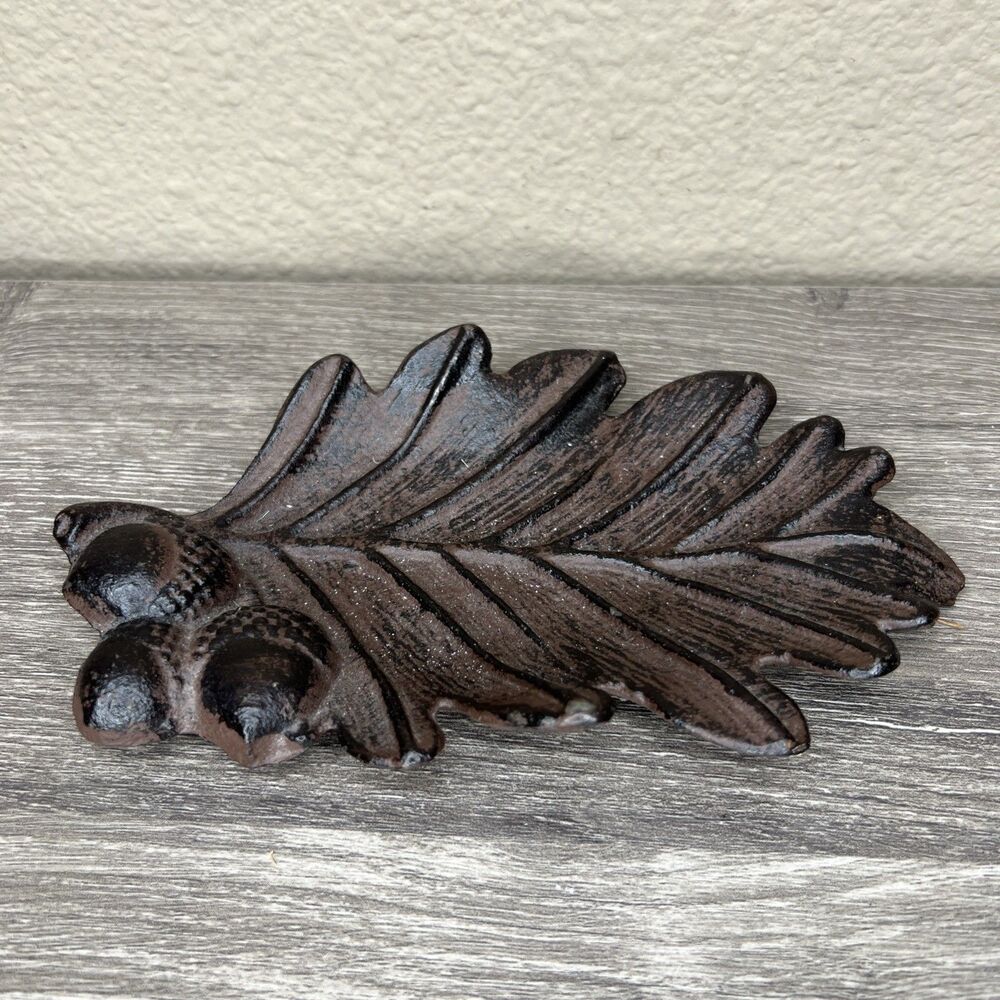 Cast Iron Oak Leaf Acorns Figural Trinket Dish Sculpture 7.5”x4” Fall Autumn